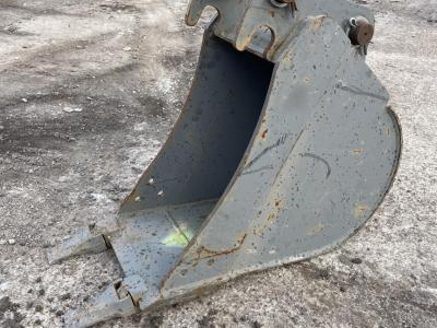 Volvo EC35 Heavy Duty 12” Digging Bucket