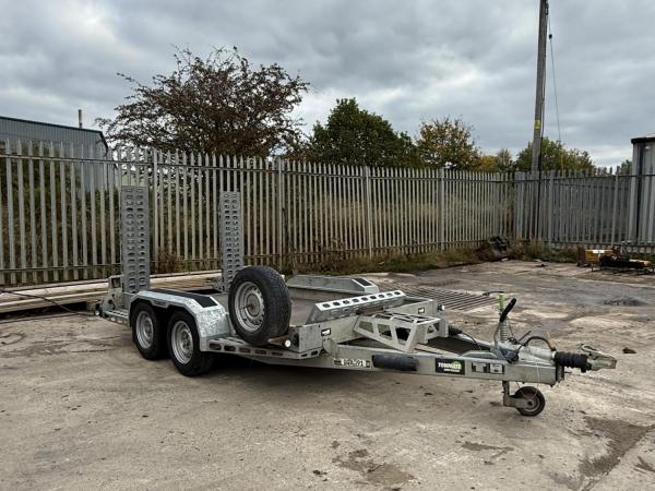 Towmate 3500kg plant trailer